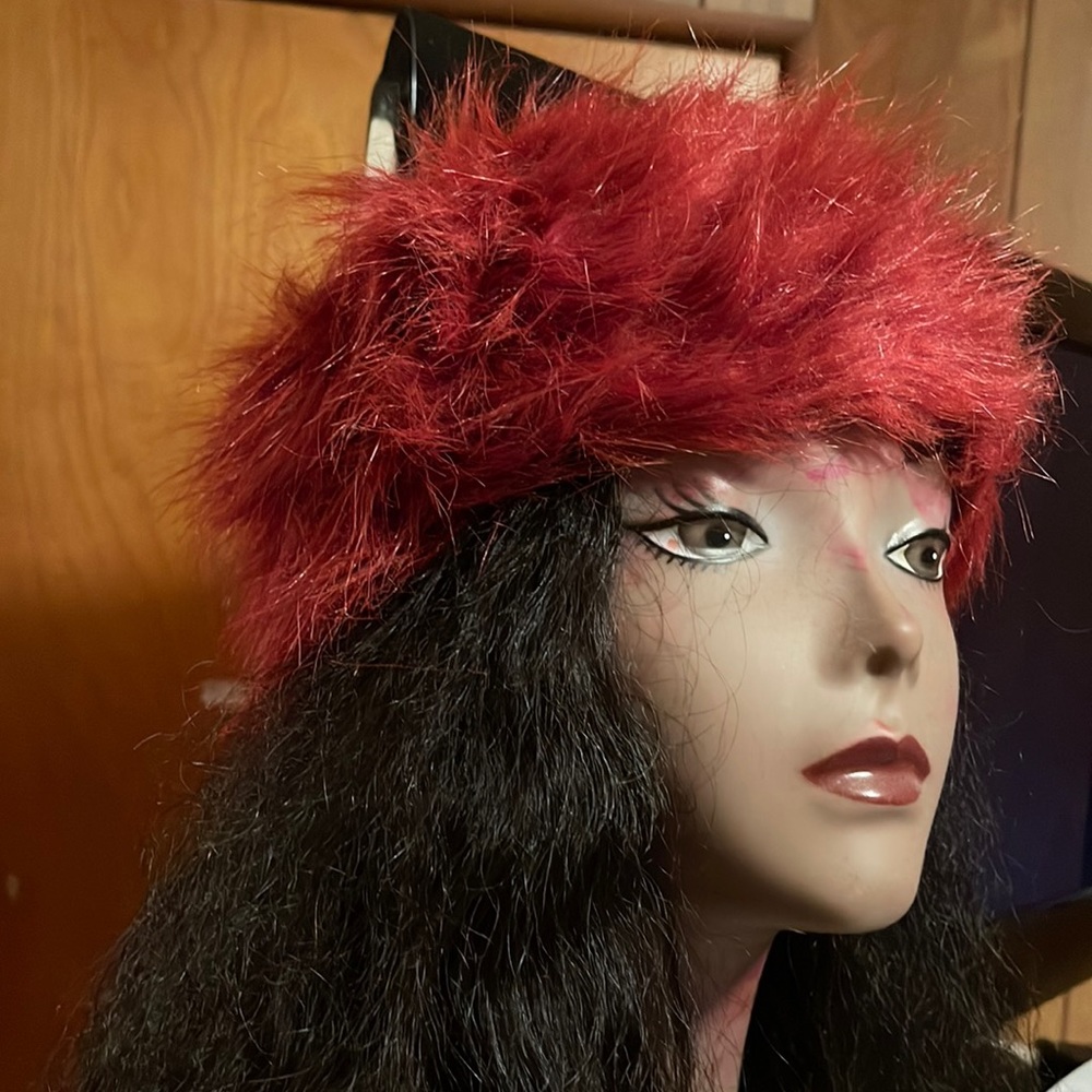 One size fits all, fur headbands/ ear warmers.